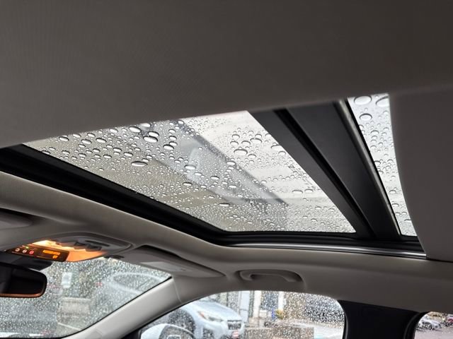 Used 2023 Buick Encore GX Essence w/ Experience Buick Package image 12