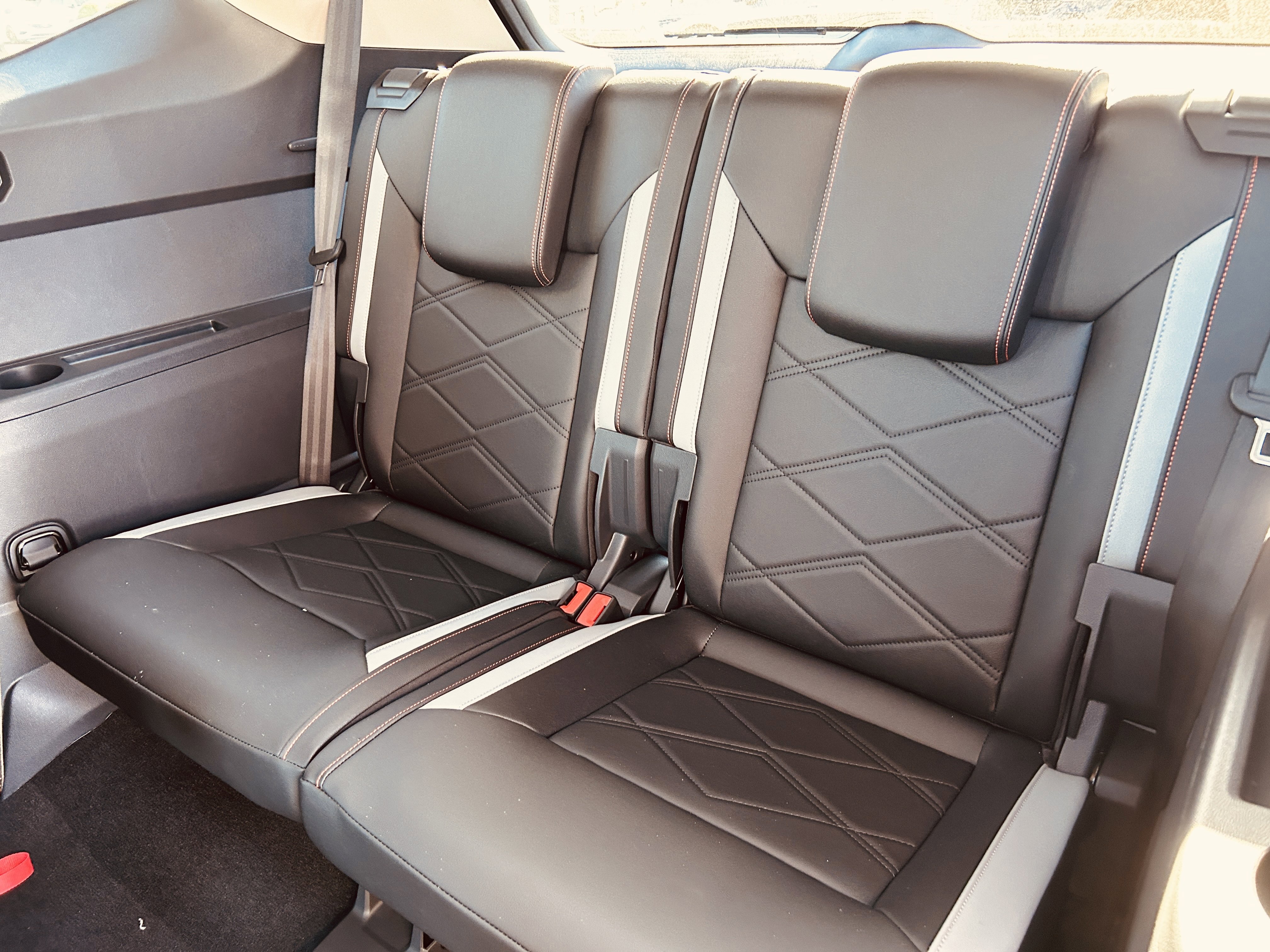 New 2026 Volkswagen Atlas Peak Edition image 24