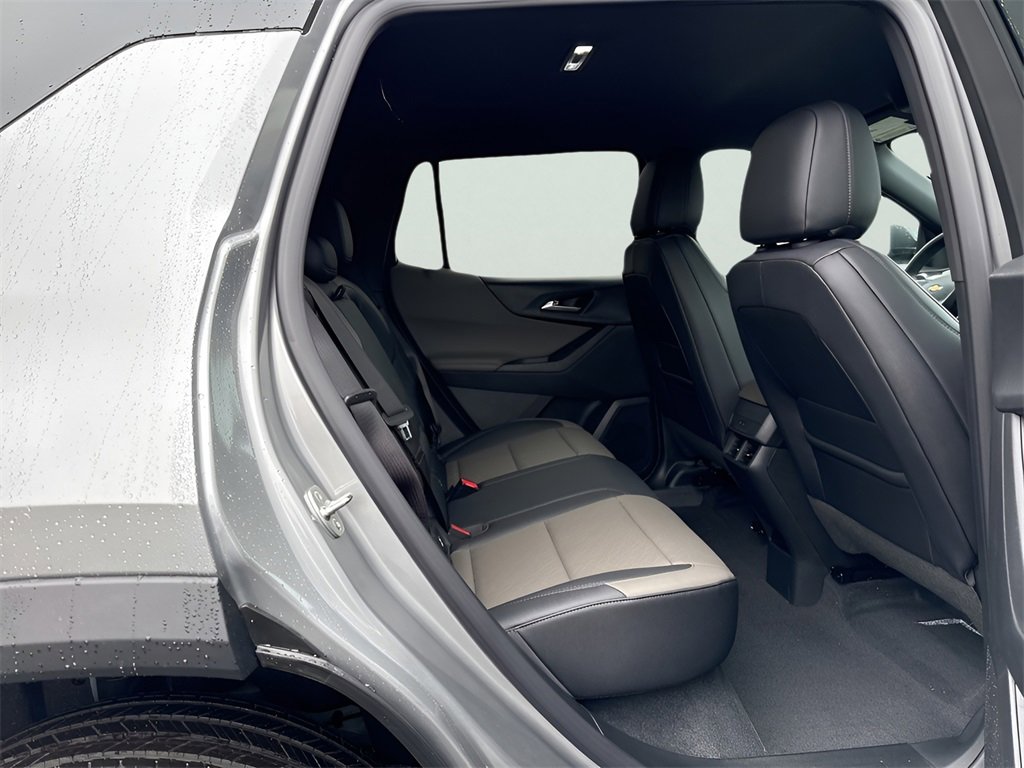 New 2026 Chevrolet Equinox LT w/ Convenience Package II image 11