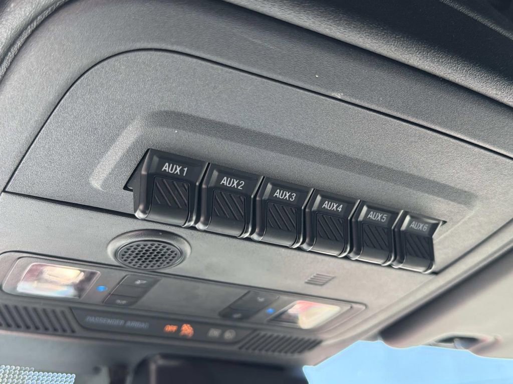 Certified 2022 Ford Bronco Wildtrak AWD/4WD image 27