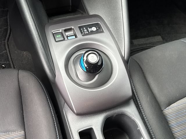 Certified 2025 Nissan Leaf S FWD image 19