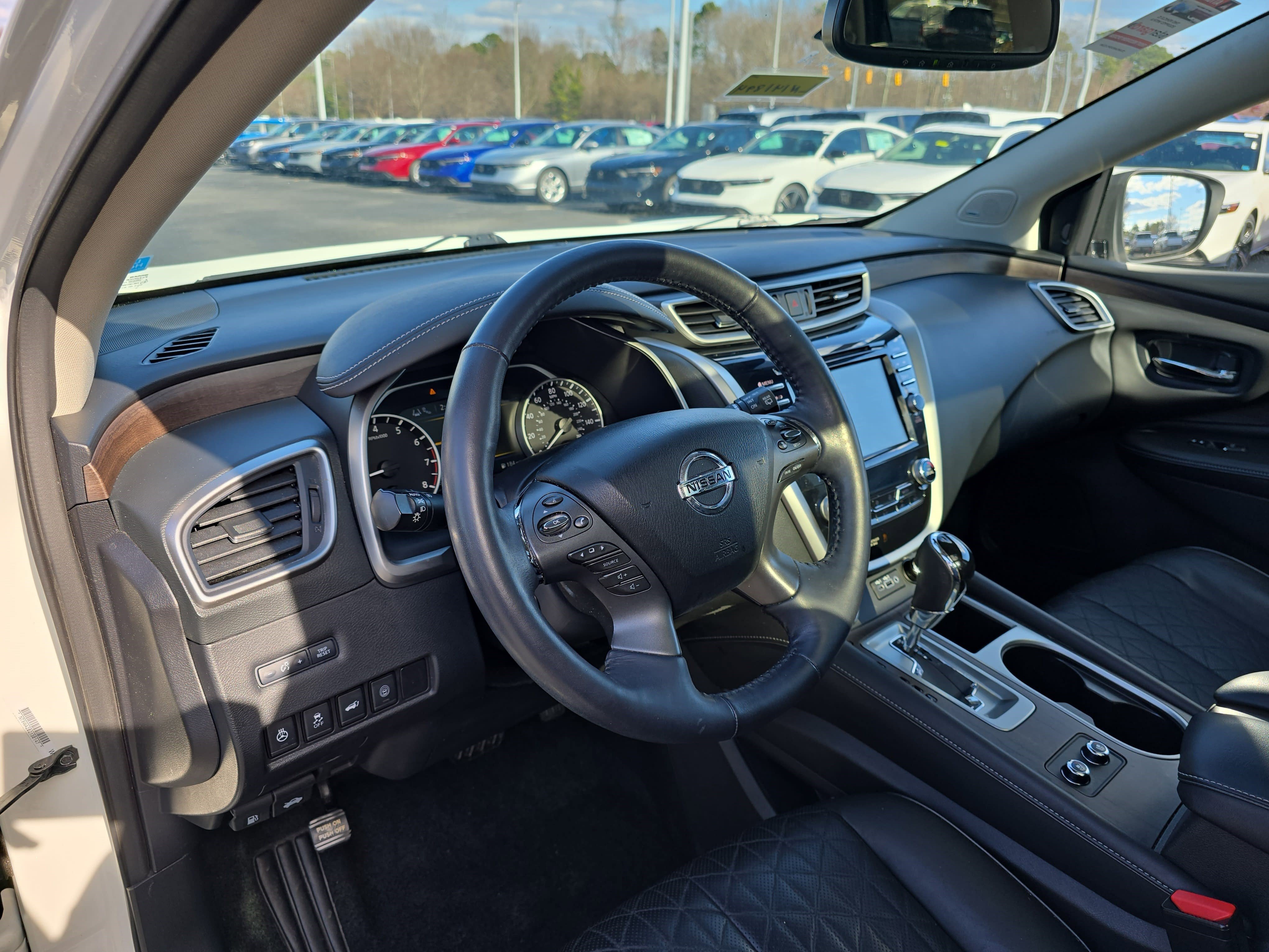 Used 2020 Nissan Murano Platinum w/ Cargo Package image 16