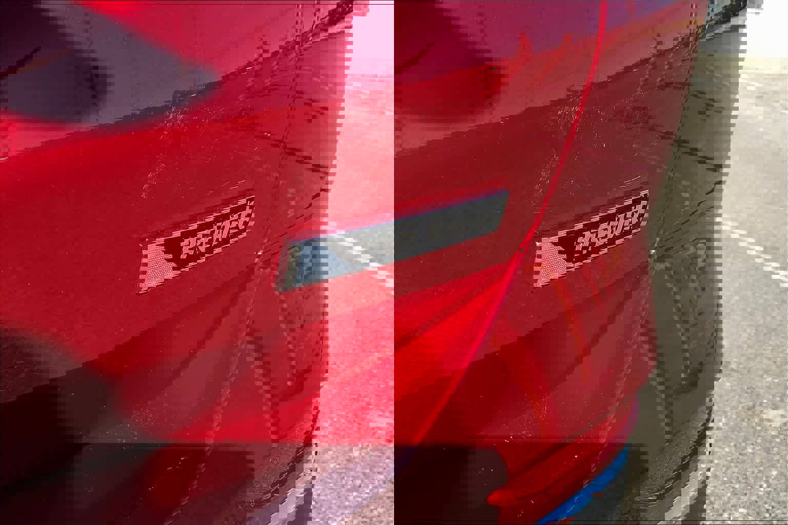 Used 2018 Chevrolet Equinox Premier image 9