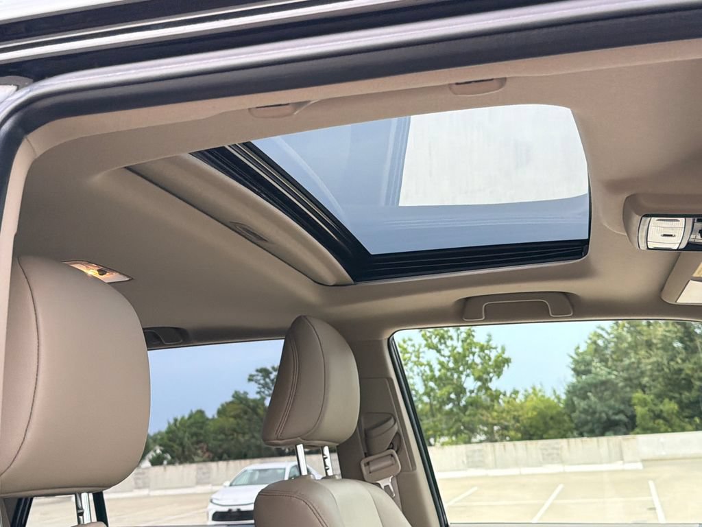 Used 2022 Toyota 4Runner SR5 Premium w/ Moonroof Package AWD/4WD image 11
