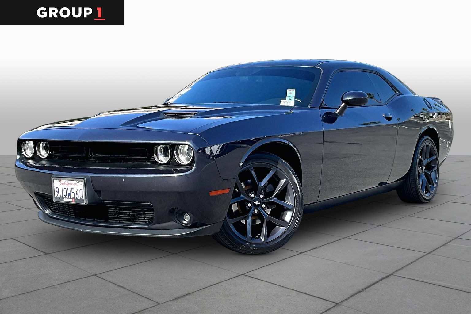Used 2019 Dodge Challenger SXT w/ Blacktop Package RWD image 1