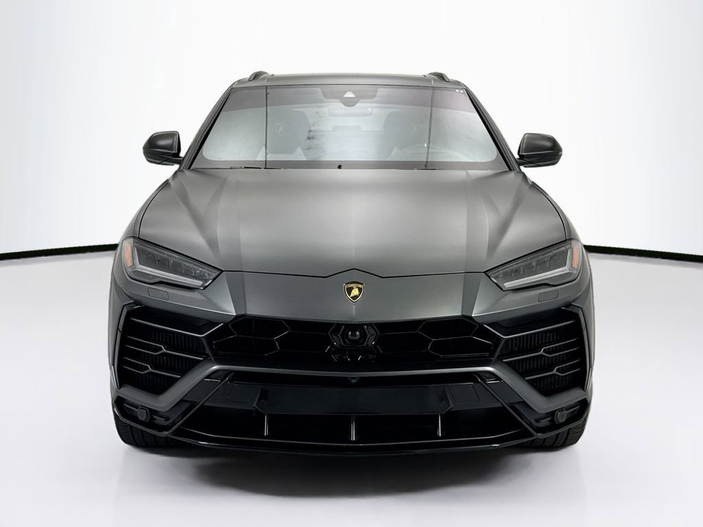 Used 2019 Lamborghini Urus AWD/4WD image 2