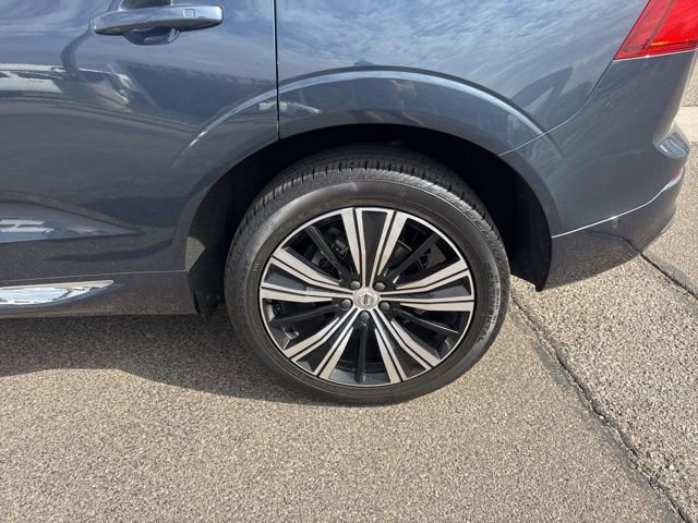 Used 2023 Volvo XC60 B5 Plus w/ Protection Package Premier image 9
