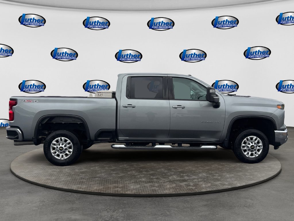 Used 2024 Chevrolet Silverado 2500 LT w/ Convenience Package AWD/4WD image 6