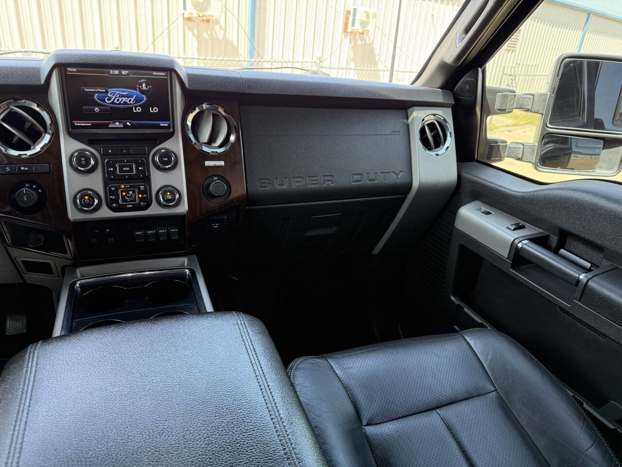 Used 2014 Ford F250 Lariat w/ Chrome Package image 25