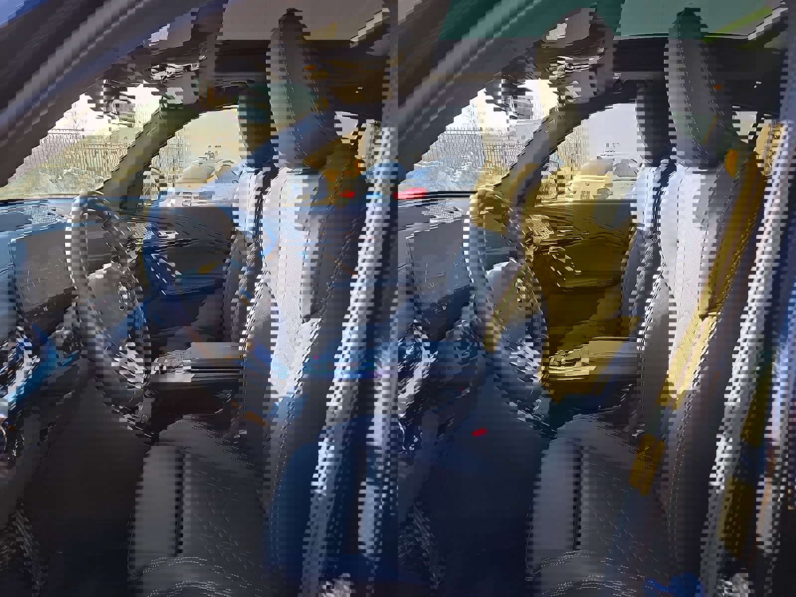 Used 2025 BMW X2 xDrive28i w/ Premium Package image 14