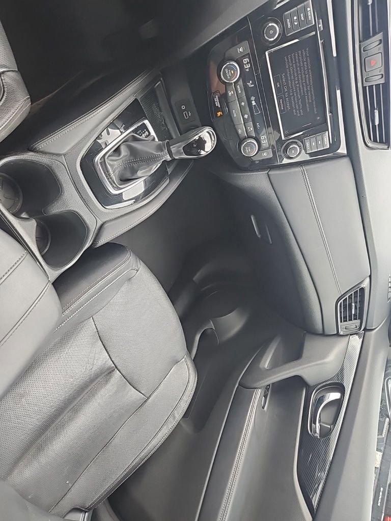 Used 2018 Nissan Rogue SL image 23