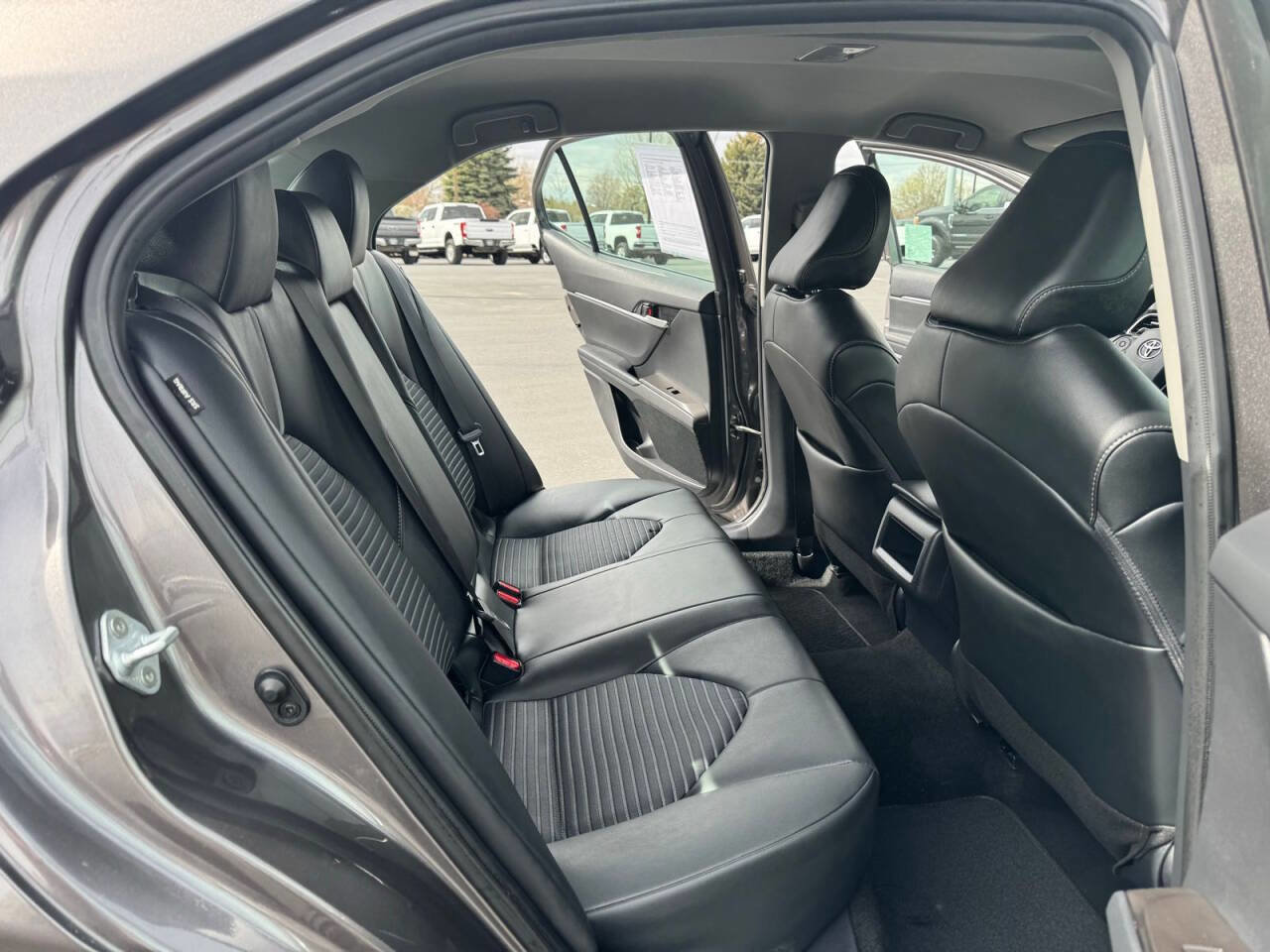 Used 2024 Toyota Camry SE FWD image 31