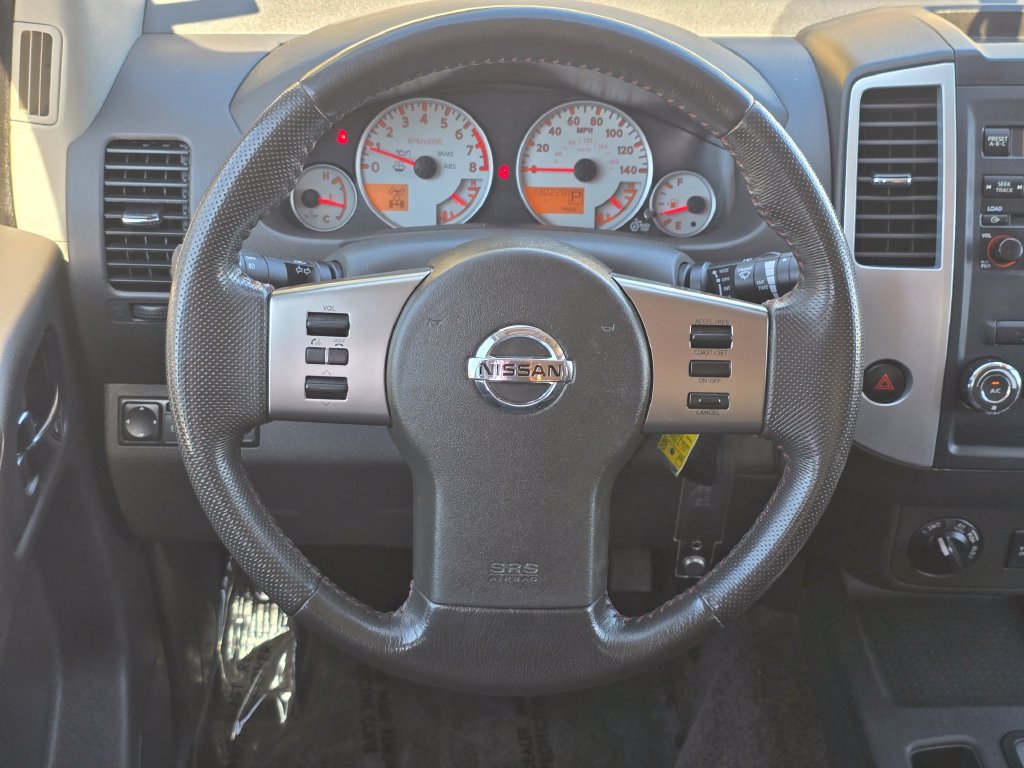 Used 2011 Nissan Frontier PRO-4X AWD/4WD image 7