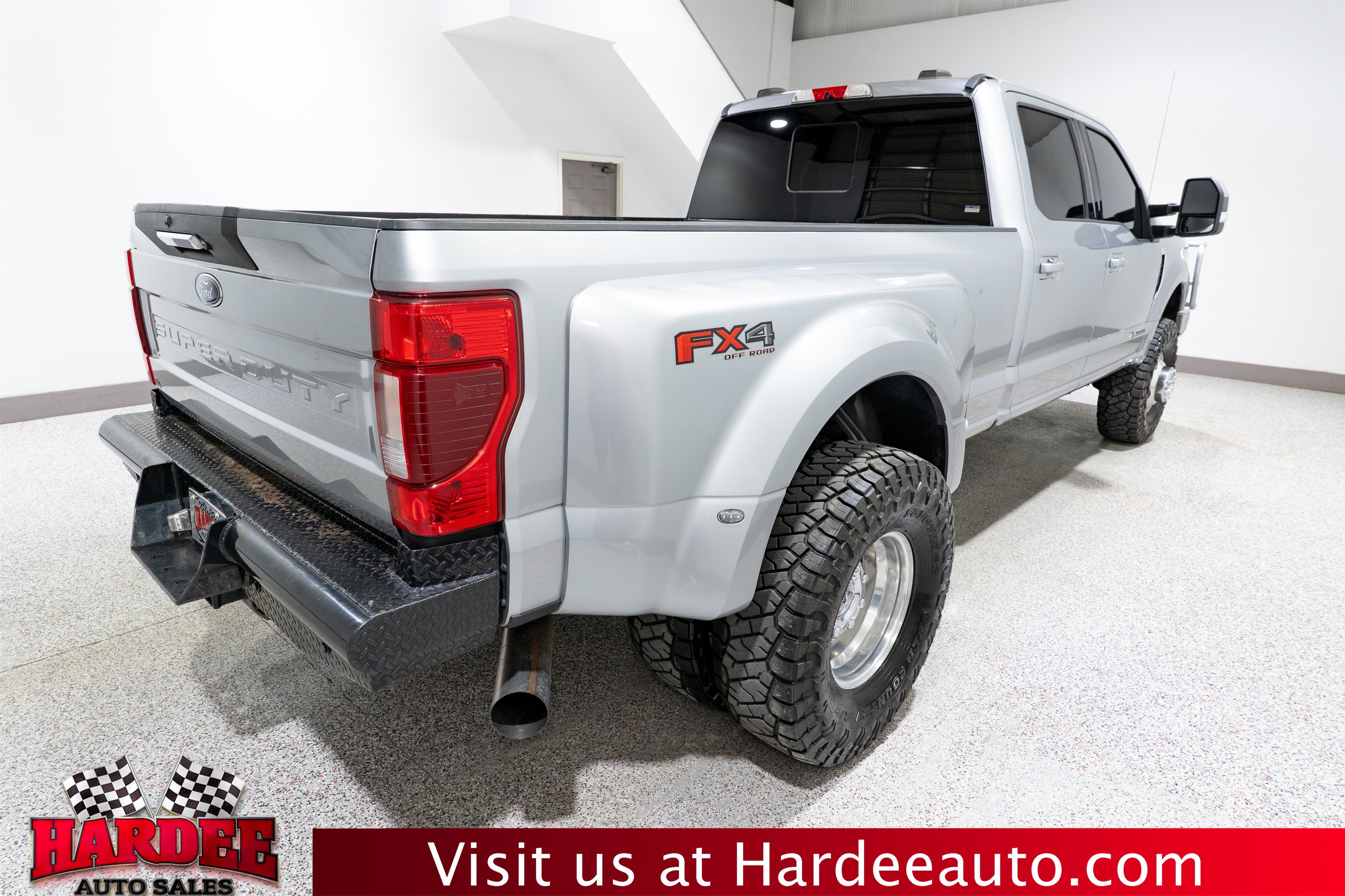 Used 2021 Ford F350 Lariat w/ Lariat Value Package AWD/4WD image 5