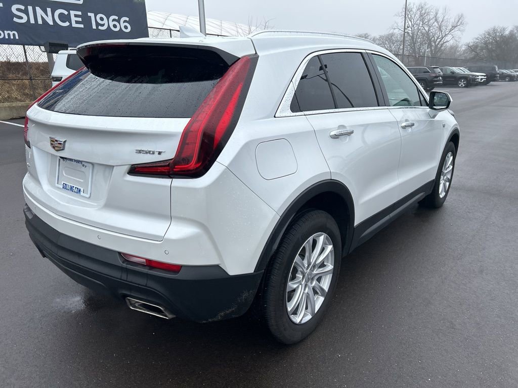 Used 2023 Cadillac XT4 Luxury w/ Cold Weather Package image 5