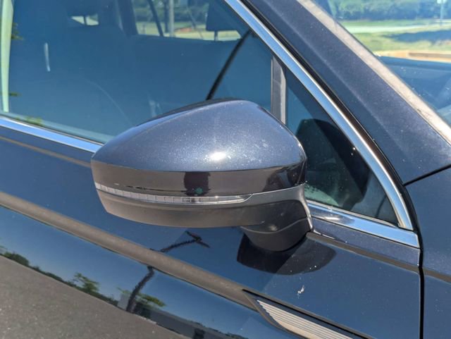 Used 2023 Volkswagen Tiguan SE FWD image 12
