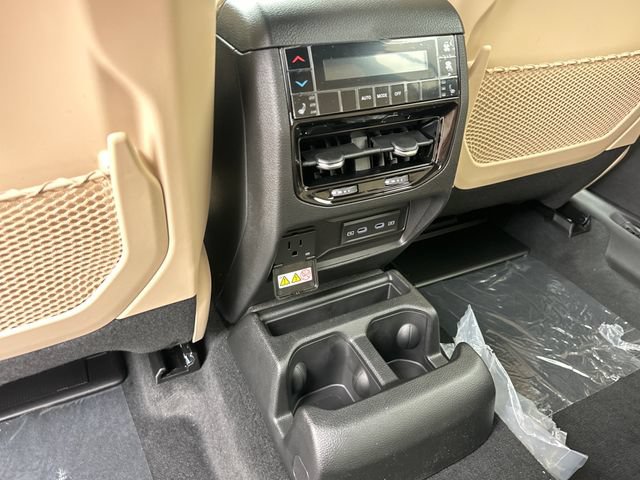 New 2026 Jeep Grand Cherokee L Limited AWD/4WD image 19