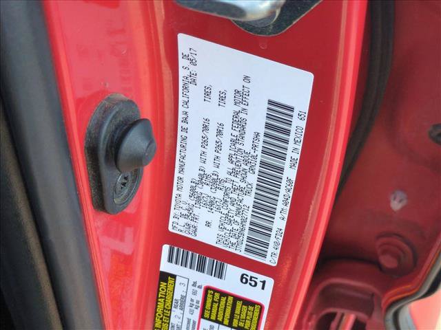 Used 2017 Toyota Tacoma TRD Off-Road w/ Tow Package AWD/4WD image 24