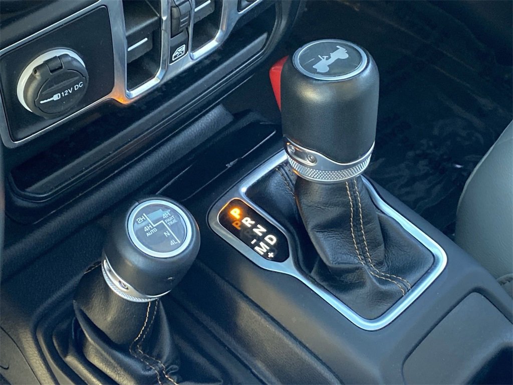 Used 2022 Jeep Wrangler Unlimited Sahara image 17