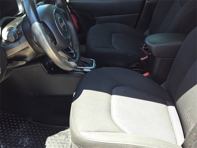 Used 2022 Jeep Renegade Latitude w/ Convenience Group image 16