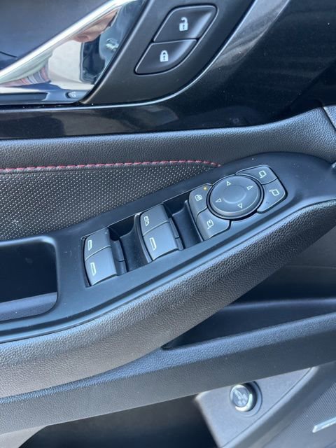 Used 2023 Chevrolet Traverse RS image 12