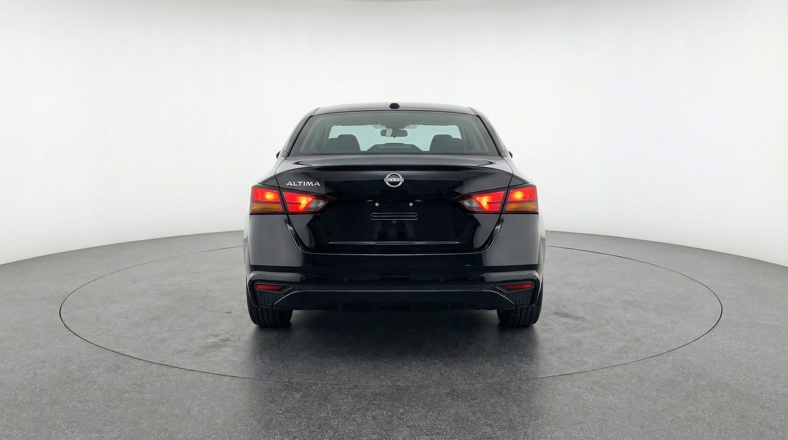 Used 2025 Nissan Altima 2.5 SV FWD image 7