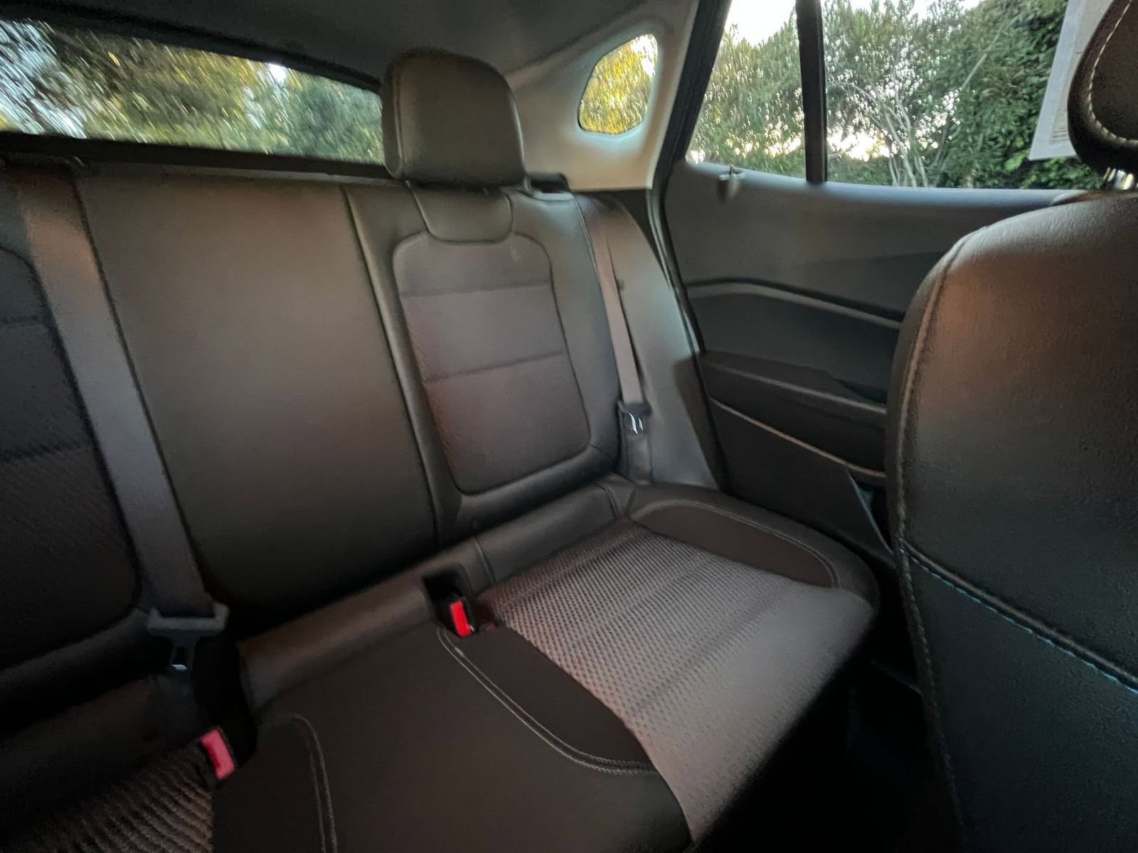 Used 2025 Chevrolet Trax LT image 35