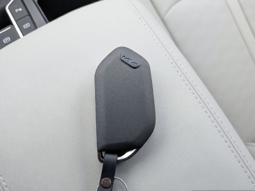 New 2026 Kia Sorento EX FWD image 30