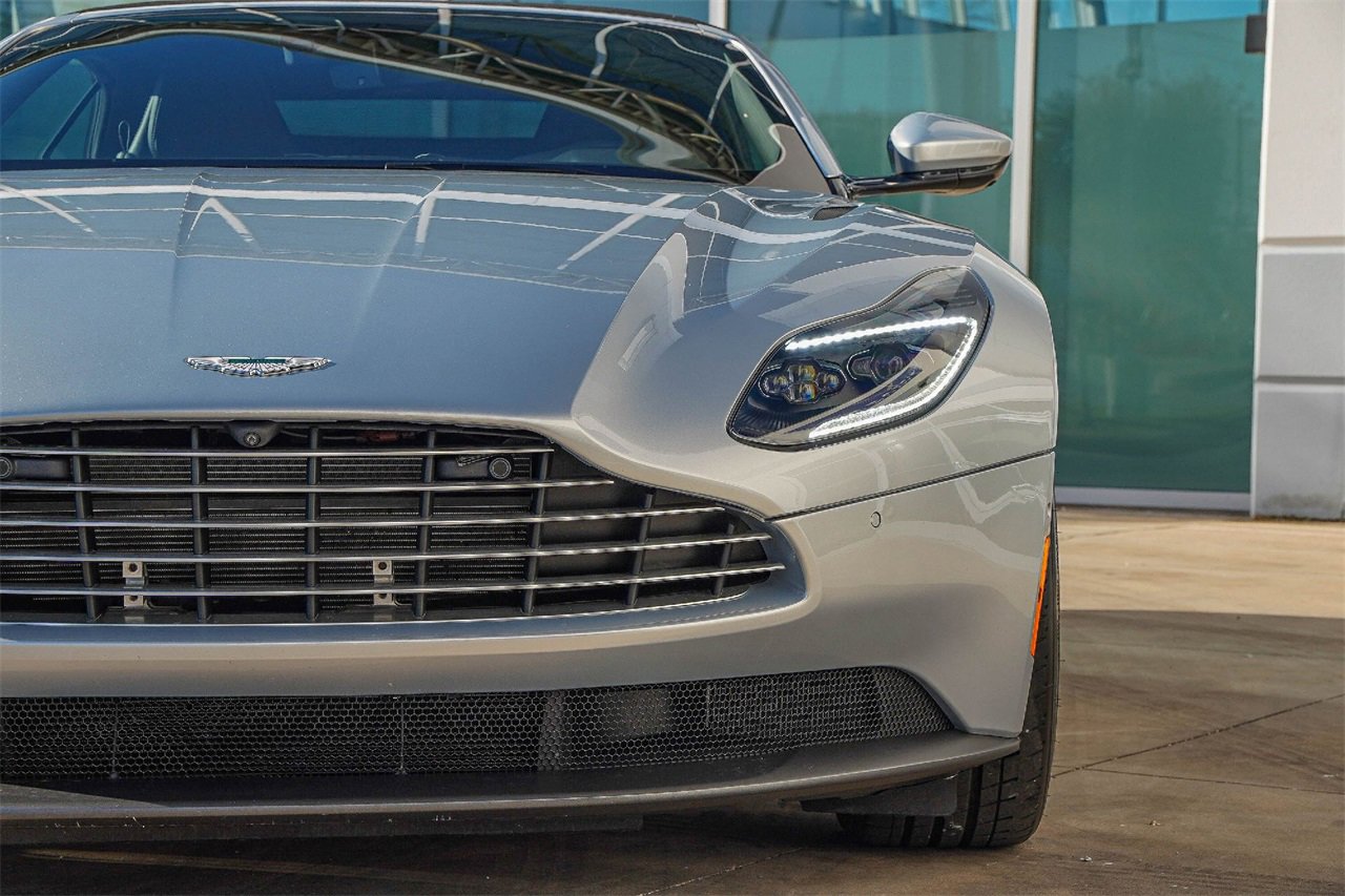Used 2020 Aston Martin DB11 Volante image 15