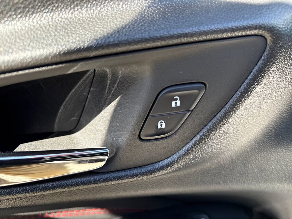 Certified 2024 Chevrolet Trax RS w/ Driver Confidence Package image 14