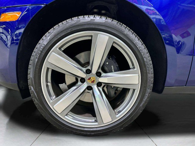 Used 2024 Porsche Macan image 17
