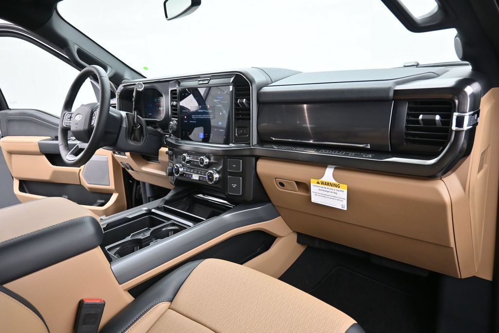 New 2026 Ford F250 Lariat w/ Black Appearance Package AWD/4WD image 27