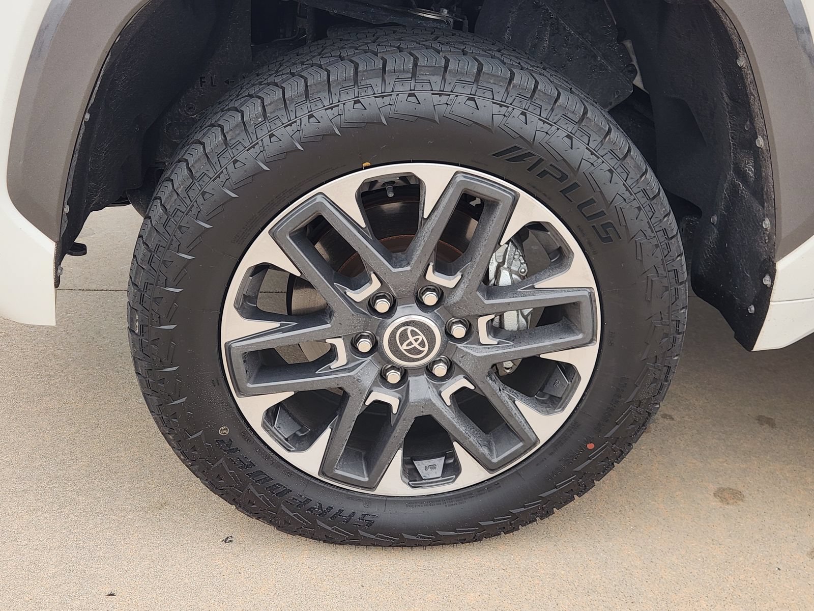 Used 2024 Toyota Tundra Limited AWD/4WD image 14