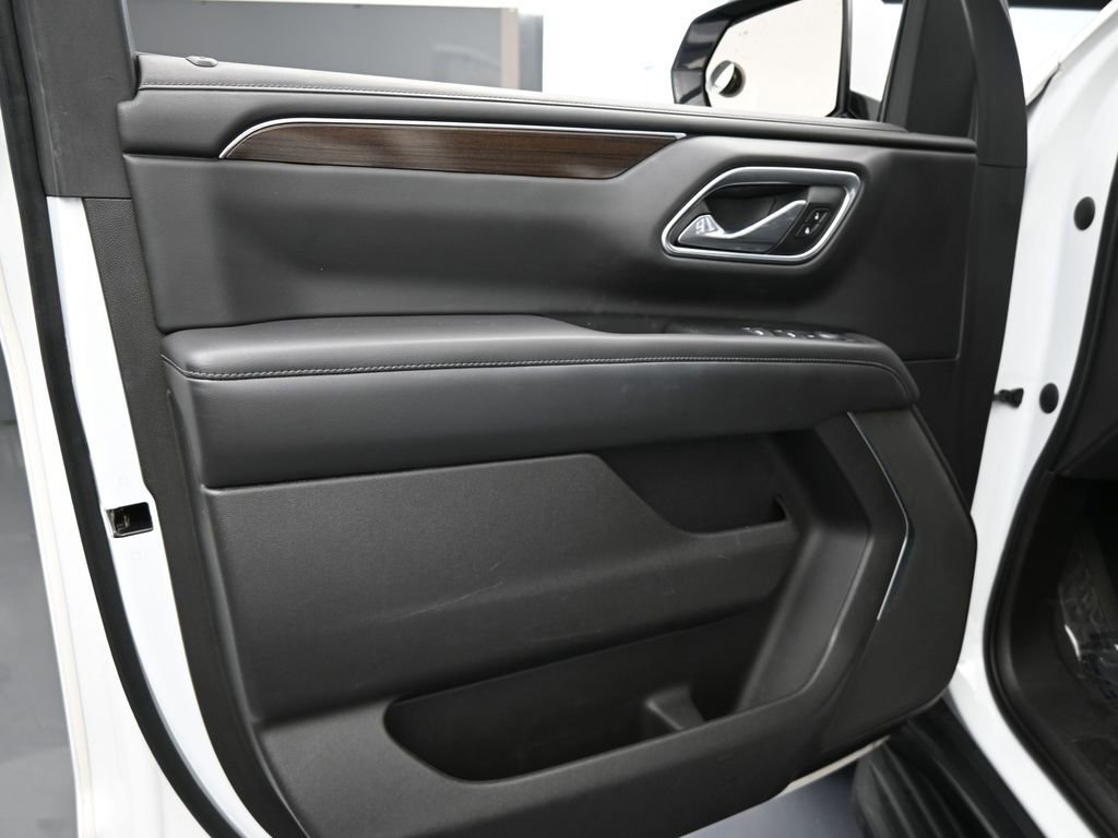 Used 2021 GMC Yukon SLE w/ Gmc Pro Safety Plus Package image 16