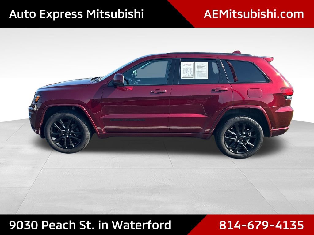 Used 2021 Jeep Grand Cherokee Laredo X AWD/4WD image 4