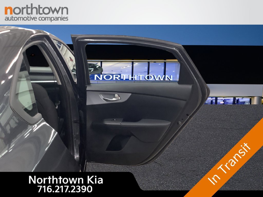 Used 2024 Kia Forte LXS w/ LXS Technology Package FWD image 32