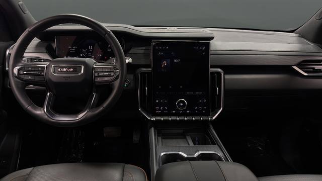 Used 2024 GMC Acadia AT4 image 11