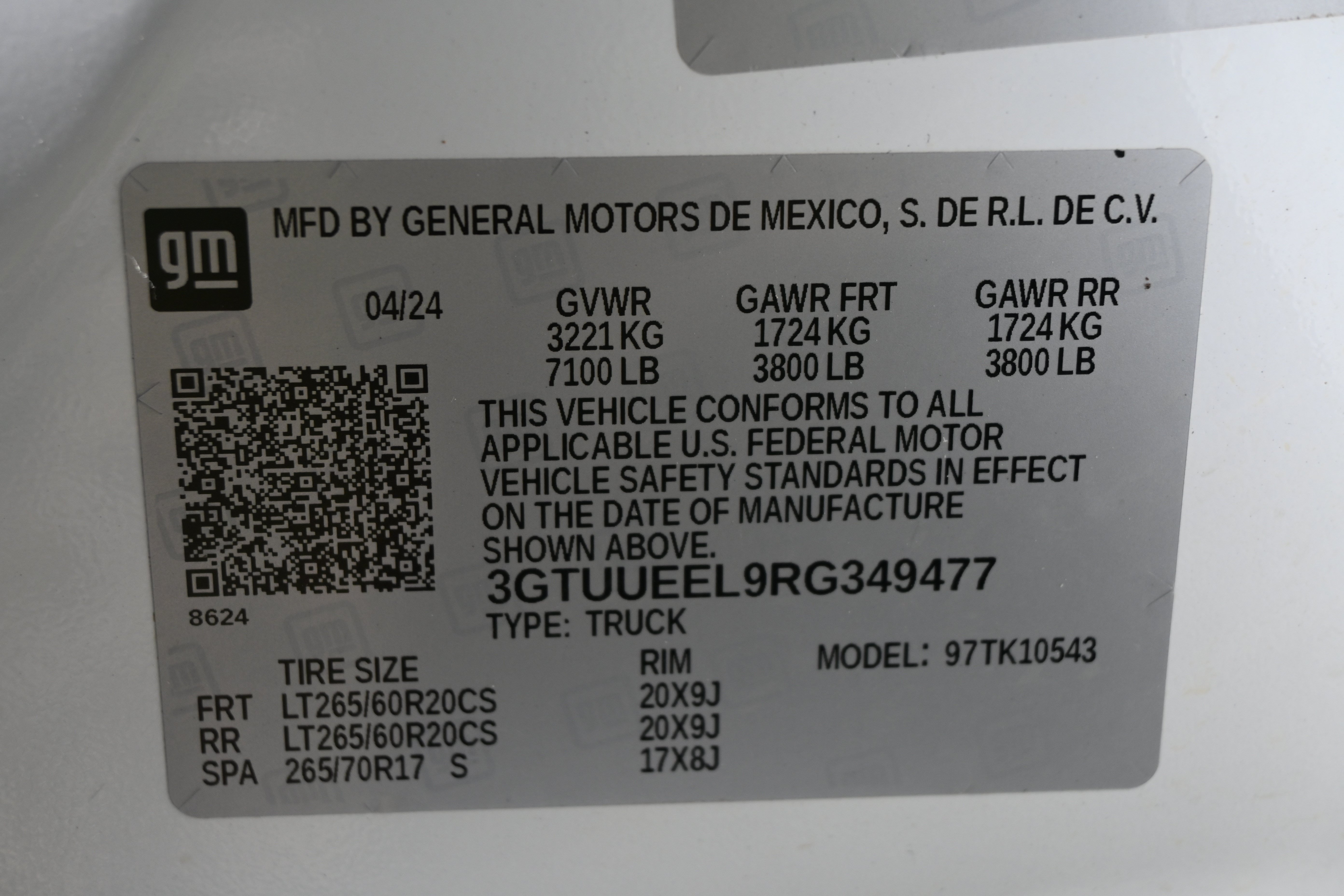 Used 2024 GMC Sierra 1500 AT4 w/ Technology Package AWD/4WD image 36
