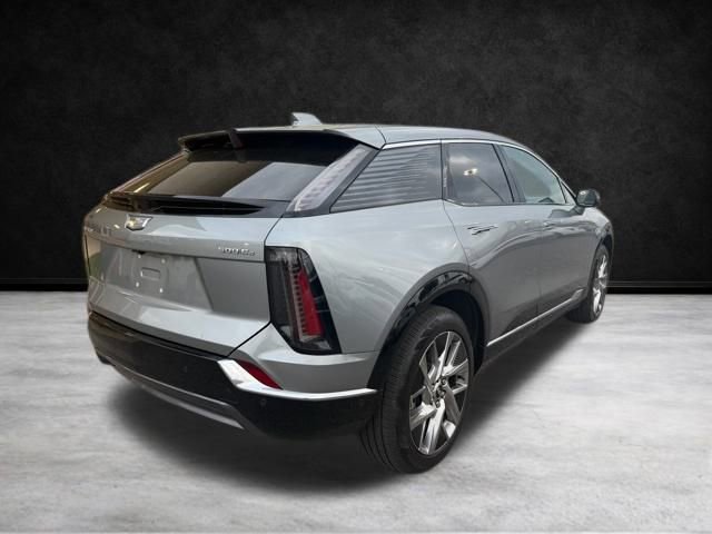 Used 2025 Cadillac Optiq Luxury 1 w/ LPO, Floor Liner Package image 6