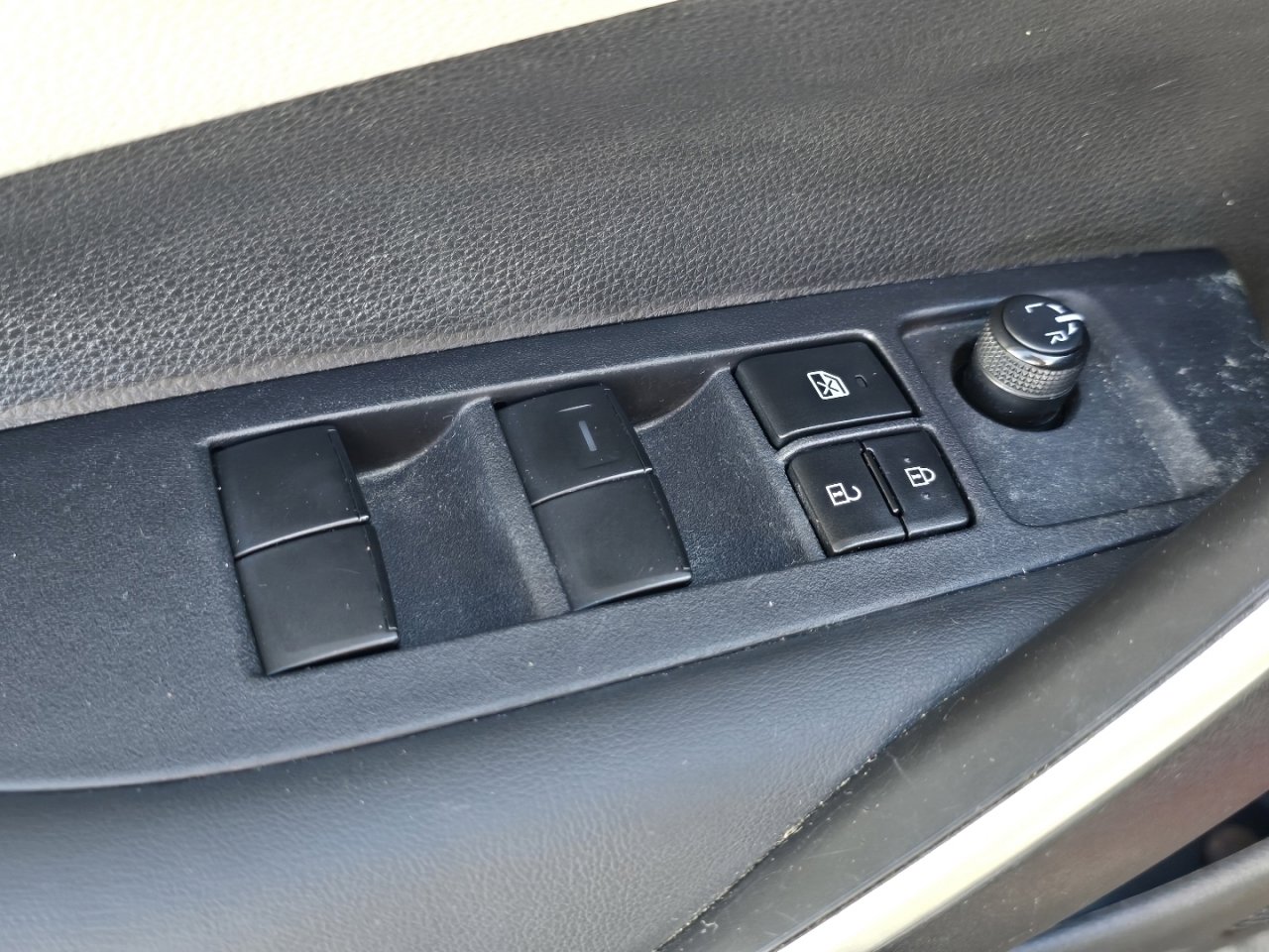 Certified 2024 Toyota Corolla SE image 17