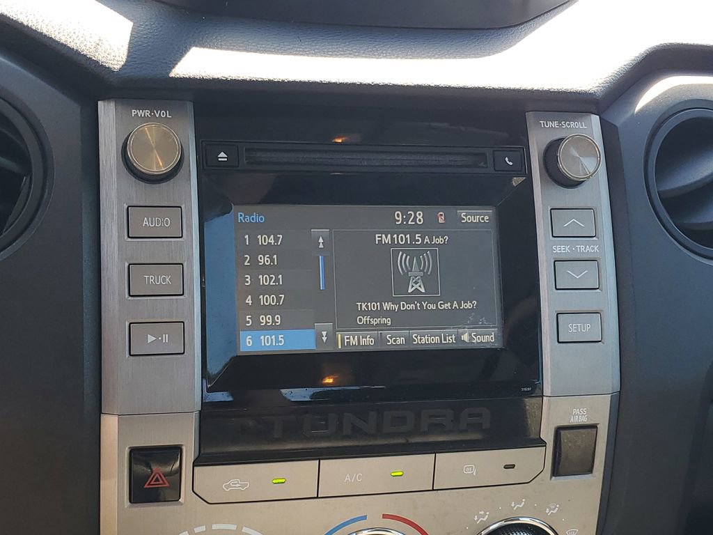 Used 2018 Toyota Tundra SR image 17