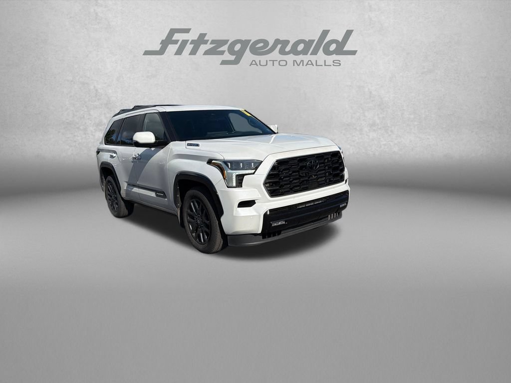 Used 2025 Toyota Sequoia Platinum AWD/4WD image 1