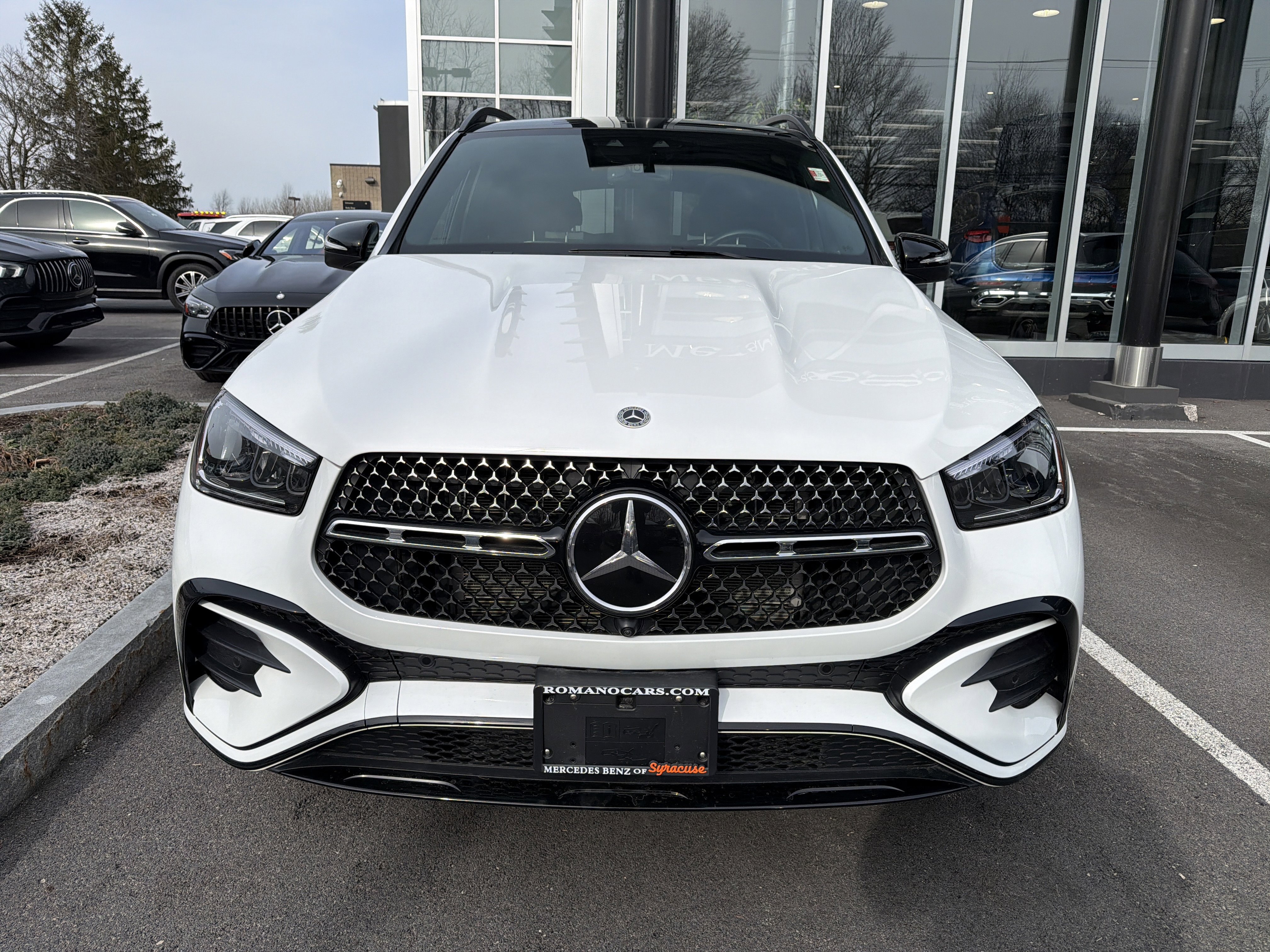 Certified 2025 Mercedes-Benz GLE 450e 4MATIC image 3