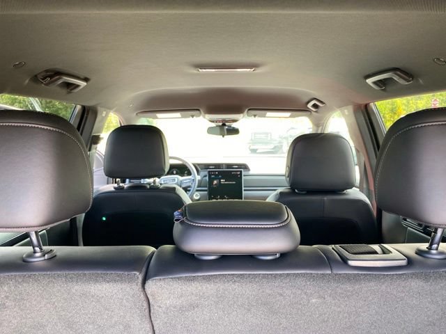 Used 2026 GMC Terrain AT4 w/ Convenience Package III AWD/4WD image 32