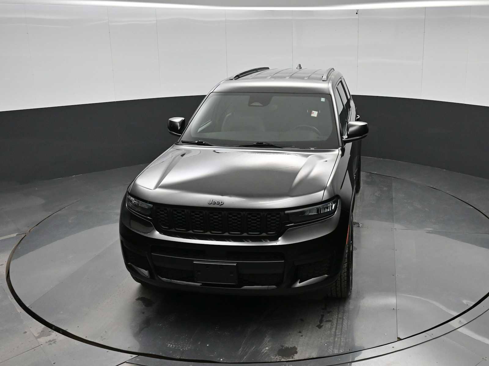 Used 2022 Jeep Grand Cherokee L Laredo AWD/4WD image 24