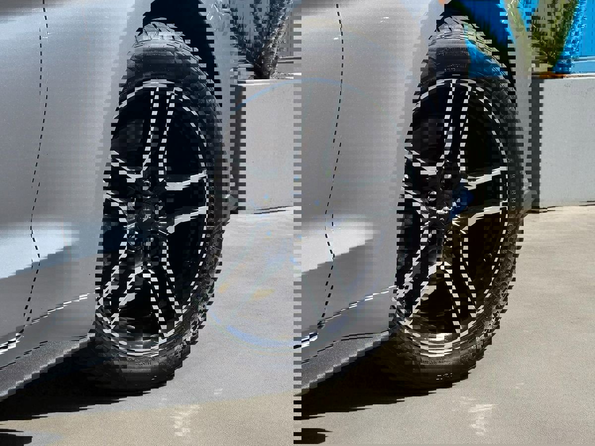 Used 2020 Ford Mustang Premium image 10