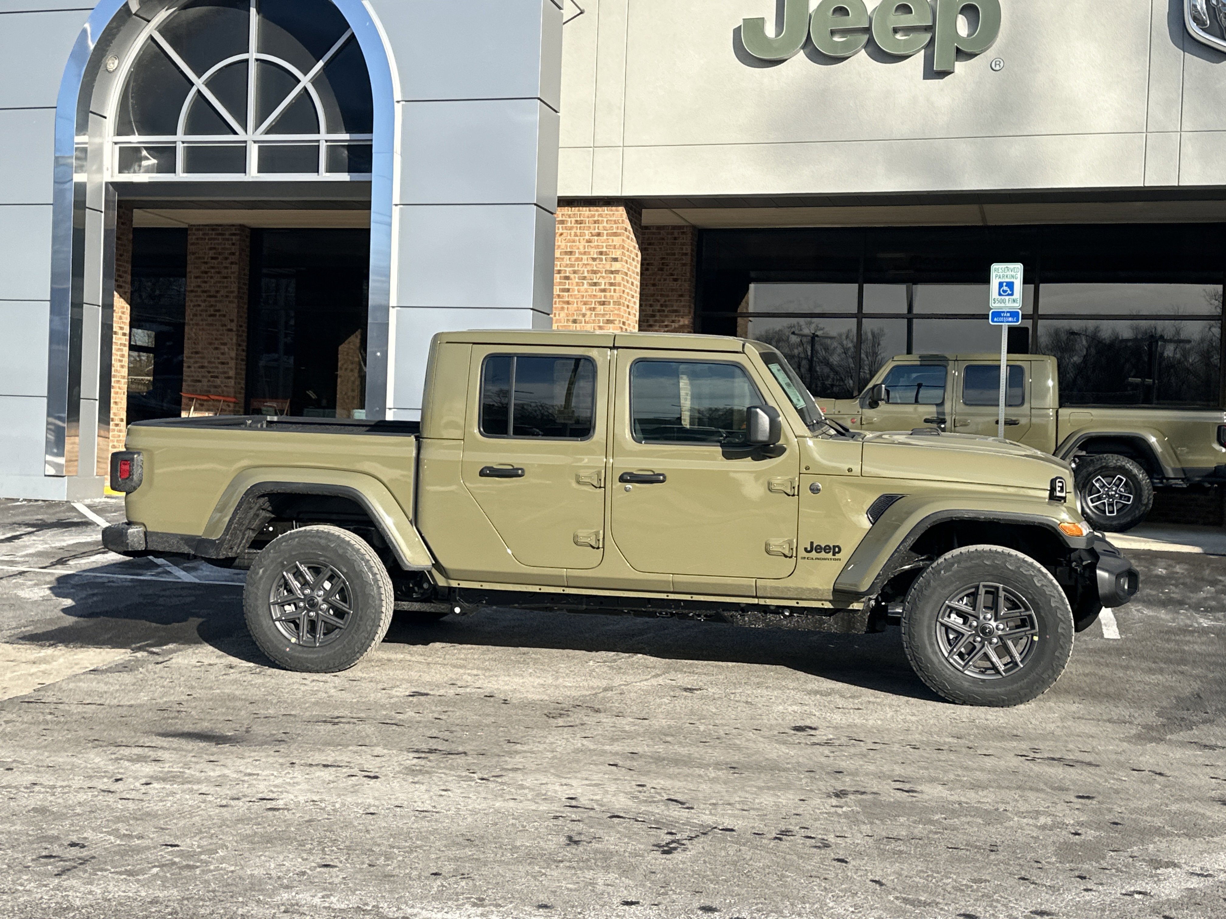 New 2026 Jeep Gladiator Sport image 18