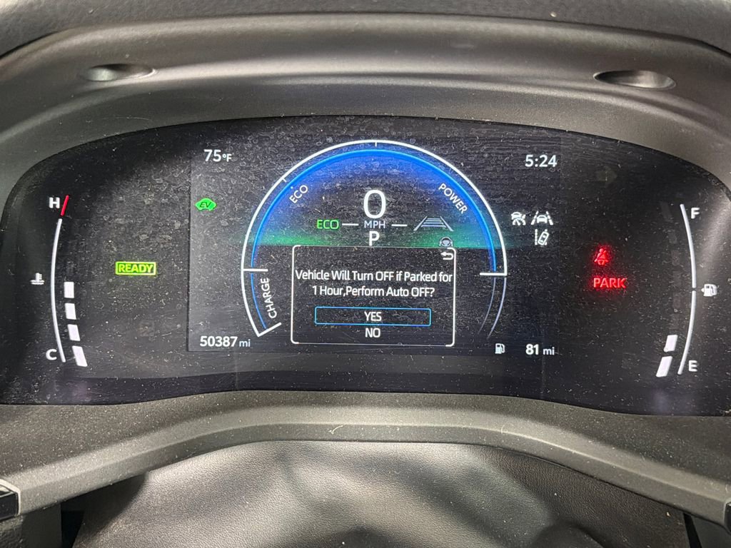 Used 2025 Toyota Camry LE image 26