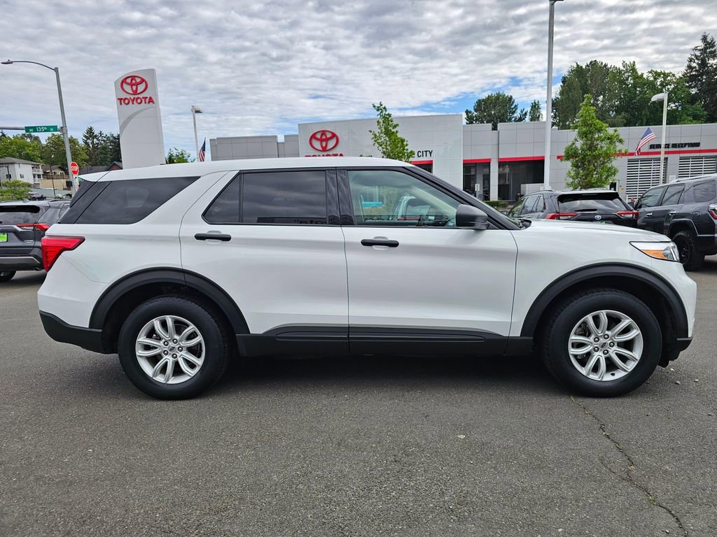 Used 2021 Ford Explorer 4WD w/ Class III Trailer Tow Package image 8