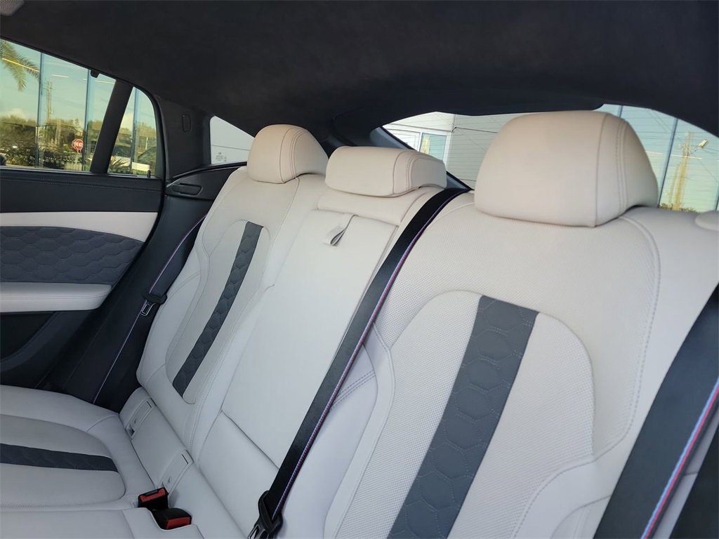 Used 2024 BMW X6 M Competition image 15